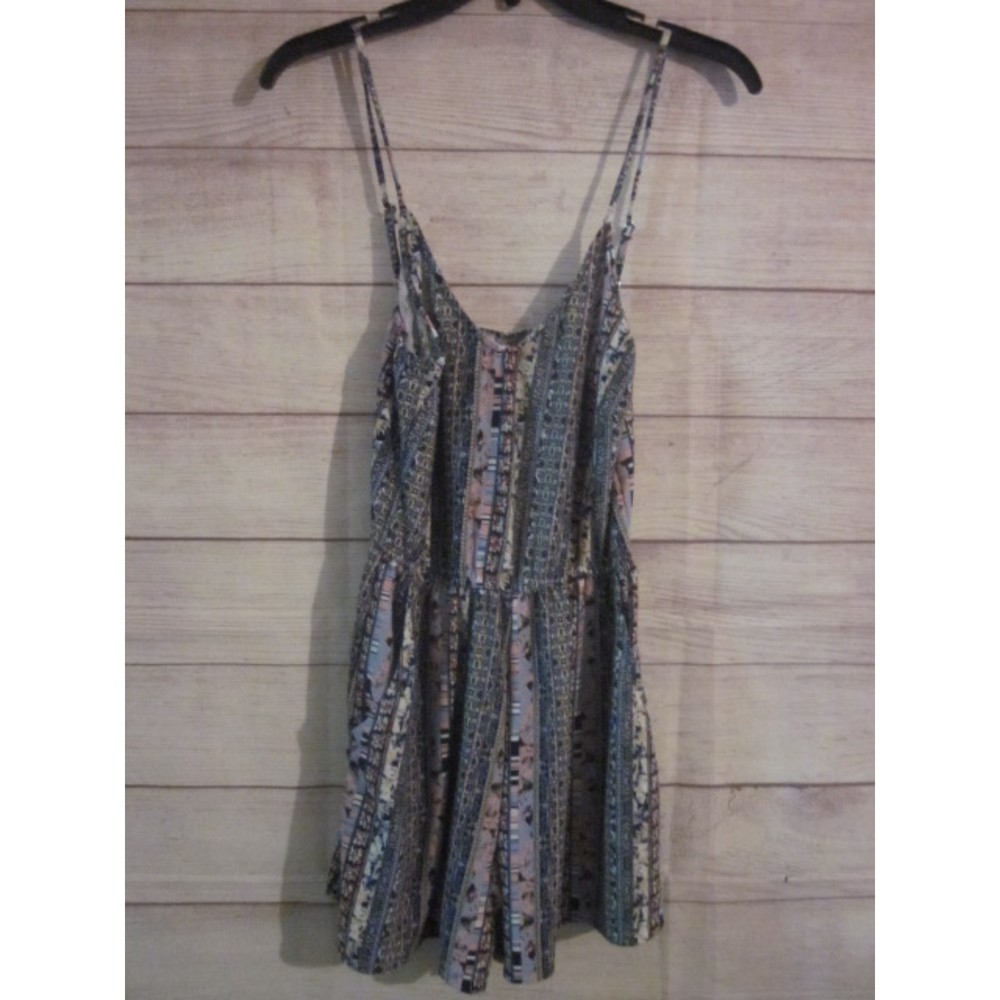 Raya Sun Romper Woman's Size Small Sleeveless Blue Pink Boho Paisey